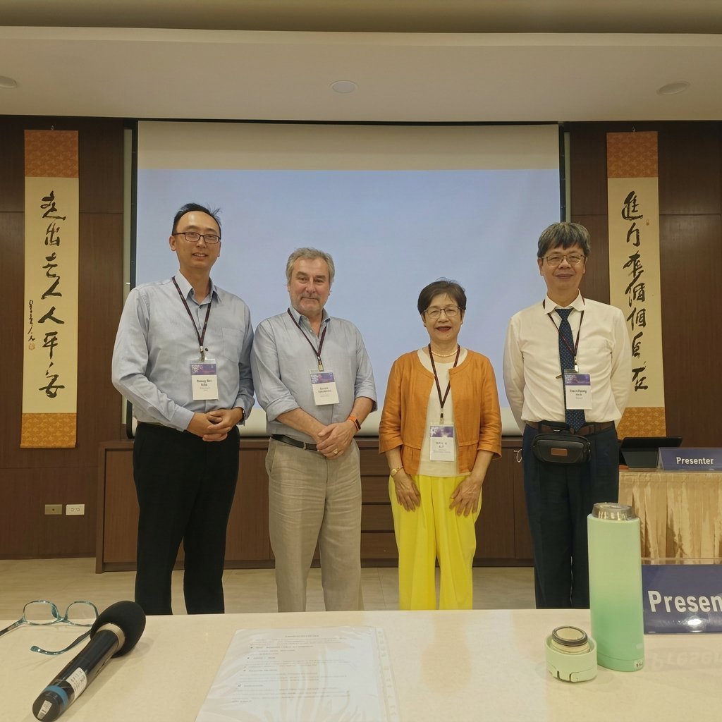 The speakers of the Tai Ji Men session.