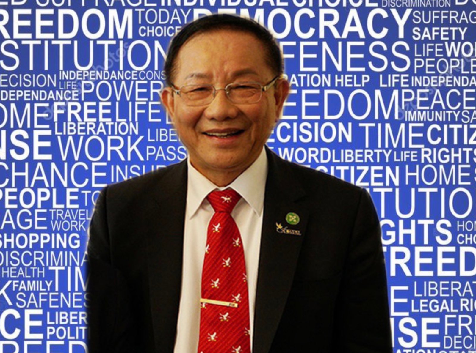 Dr. Hong Tao-Tze, the Shifu (Grand Master) of Tai Ji Men.