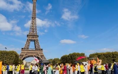 BAPS, Women, and the Eiffel Tower: A False “Cult” Scandal