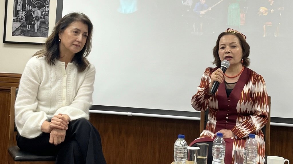 Gulbahar Haitiwaji (left) and Rahima Mahmut. Credits: Ruth Ingram.